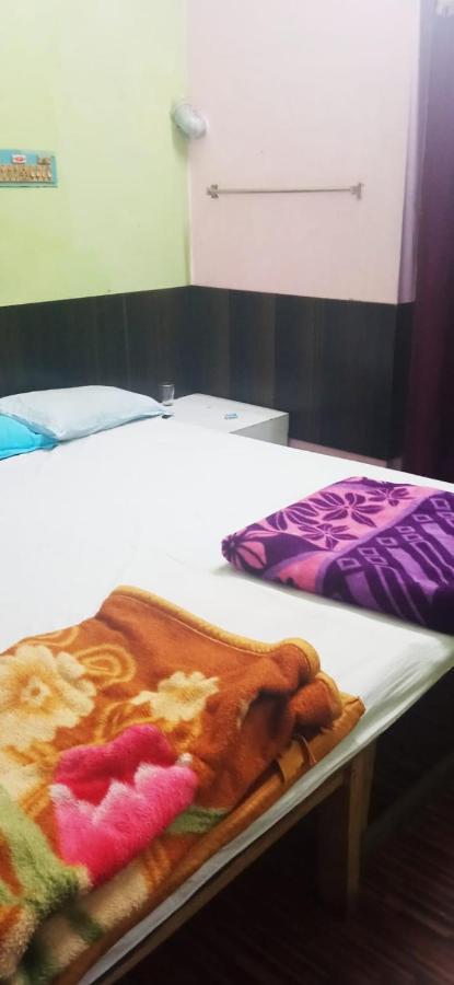 Gauripur  Northeastern Dormitory מראה חיצוני תמונה