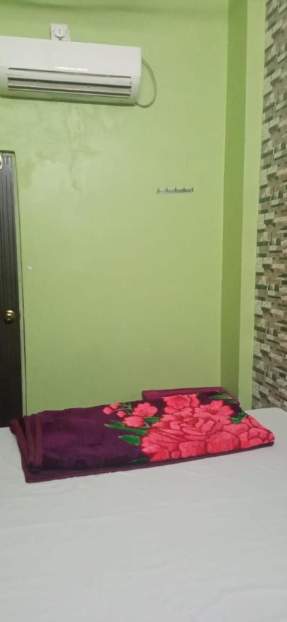 Gauripur  Northeastern Dormitory מראה חיצוני תמונה