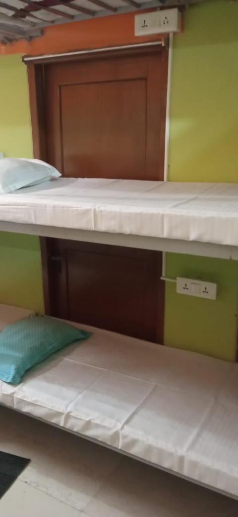 Gauripur  Northeastern Dormitory מראה חיצוני תמונה