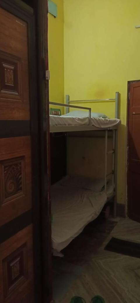 Gauripur  Northeastern Dormitory מראה חיצוני תמונה